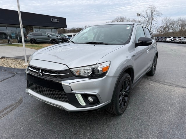 2019 Mitsubishi Outlander Sport LE's photo