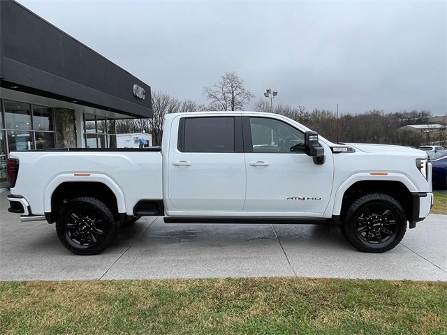 2026 Gmc Sierra 2500 HD AT4 photo 2