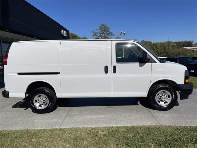 2023 Chevrolet Express Cargo Work Van - Photo 8