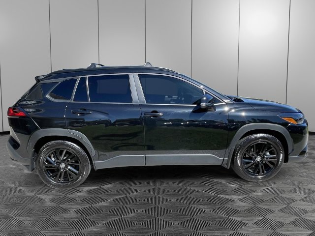 2024 Toyota Corolla Cross Nightshade - Photo 6