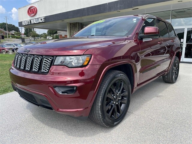 2020 Jeep Grand Cherokee Altitude photo 3
