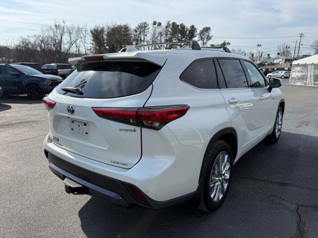 Used 2021 Toyota Highlander Hybrid Limited SUV