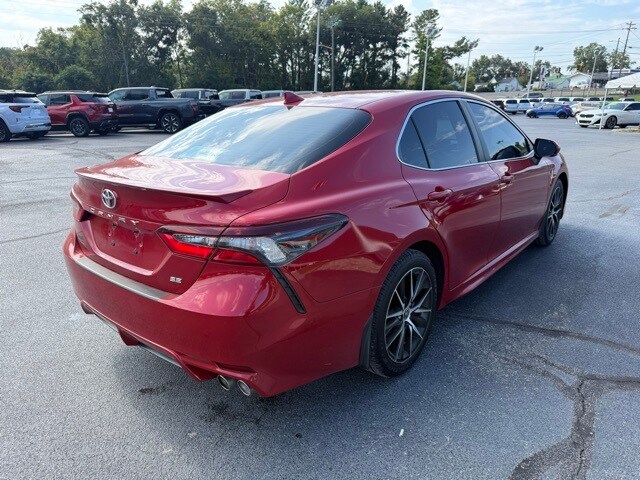 2022 Toyota Camry SE photo 4