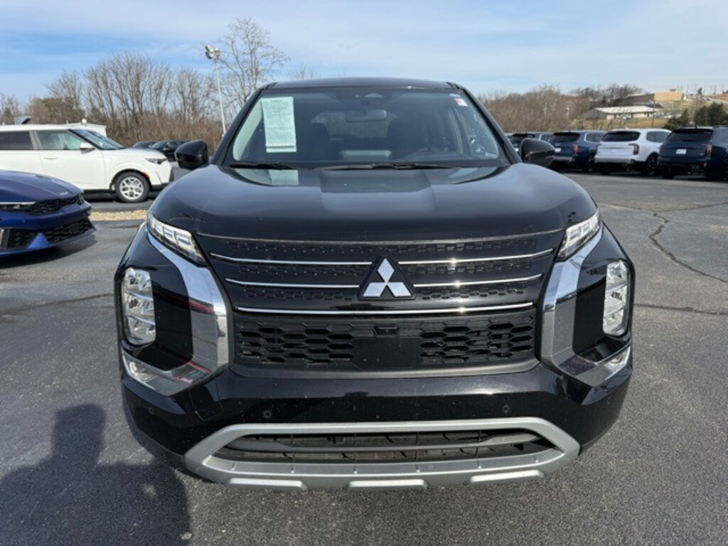 Used 2024 Mitsubishi Outlander SE SUV