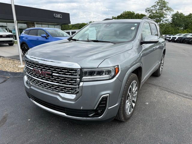 2023 GMC Acadia Denali FWD's photo
