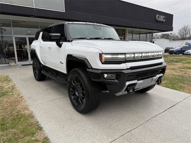 2026 GMC HUMMER EV 2X's photo