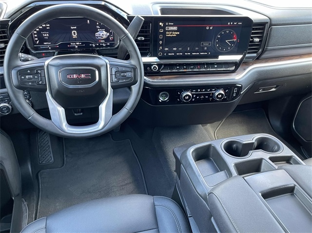 Certified 2024 GMC Sierra 1500 SLT with VIN 1GTUUDED2RZ135823 for sale in Morristown, TN