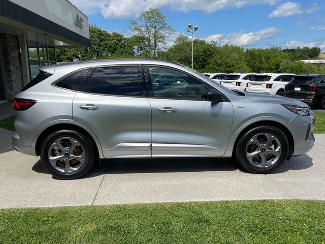 2024 Ford Escape ST-Line - Photo 9