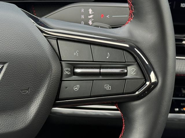 2025 Chevrolet Equinox RS - Photo 19