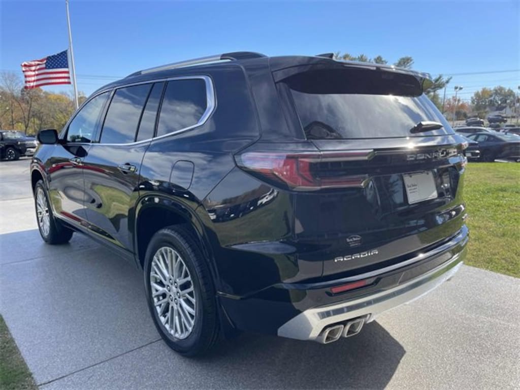 New 2026 GMC Acadia Denali SUV