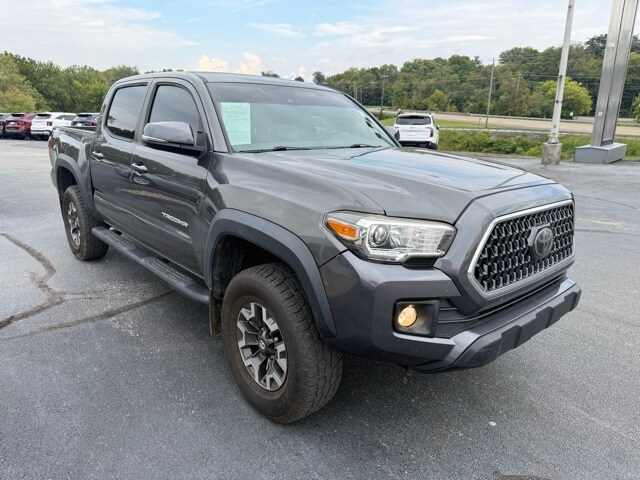 2018 Toyota Tacoma SR V6 photo 3