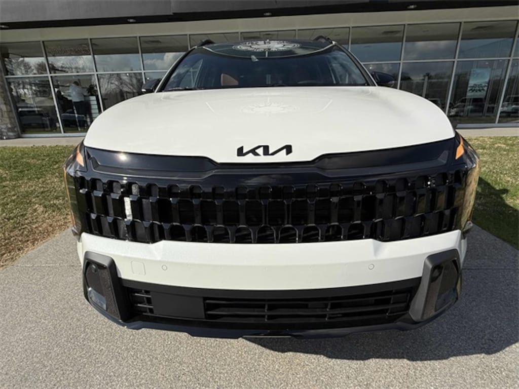 New 2026 Kia Sportage Plug-In Hybrid X-Line SUV