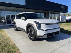2026 Kia EV9 Wind SUV
