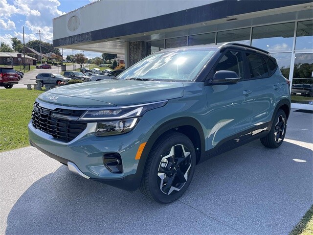 2025 Kia Seltos S photo 3