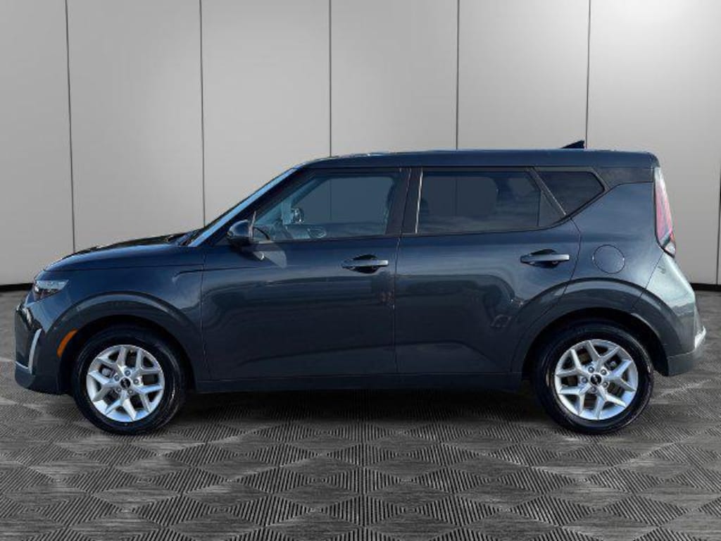 Used 2024 Kia Soul LX Hatchback