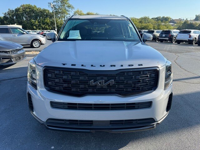 2022 Kia Telluride EX photo 2