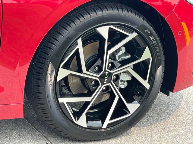 2025 Kia K5 EX - Photo 17