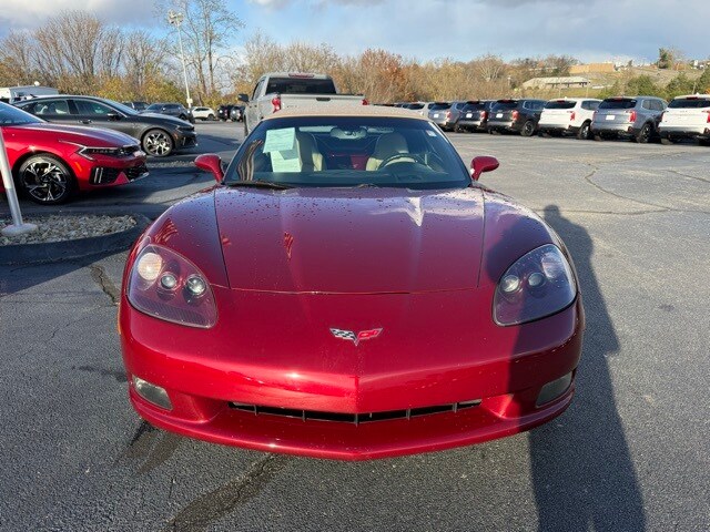 2007 Chevrolet Corvette Base Convertible photo 2