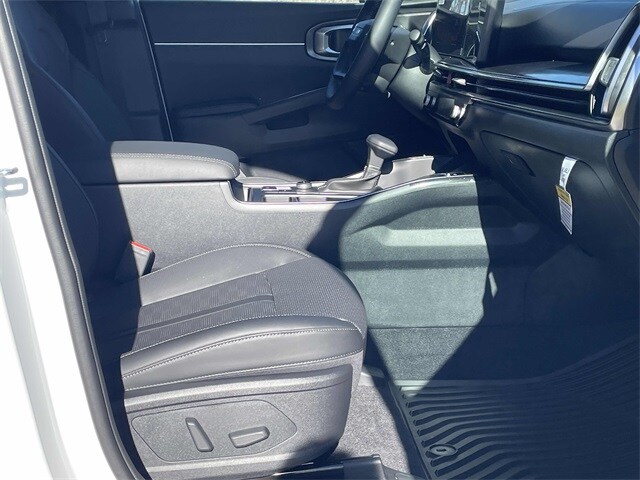 2026 Kia Sorento X-Line EX photo 2