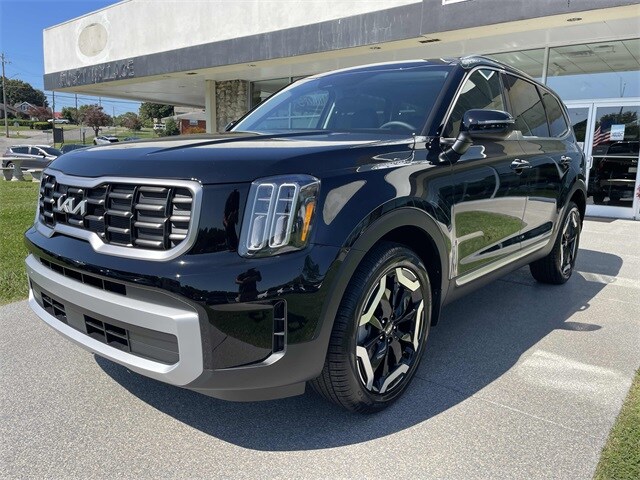 2025 Kia Telluride S photo 4