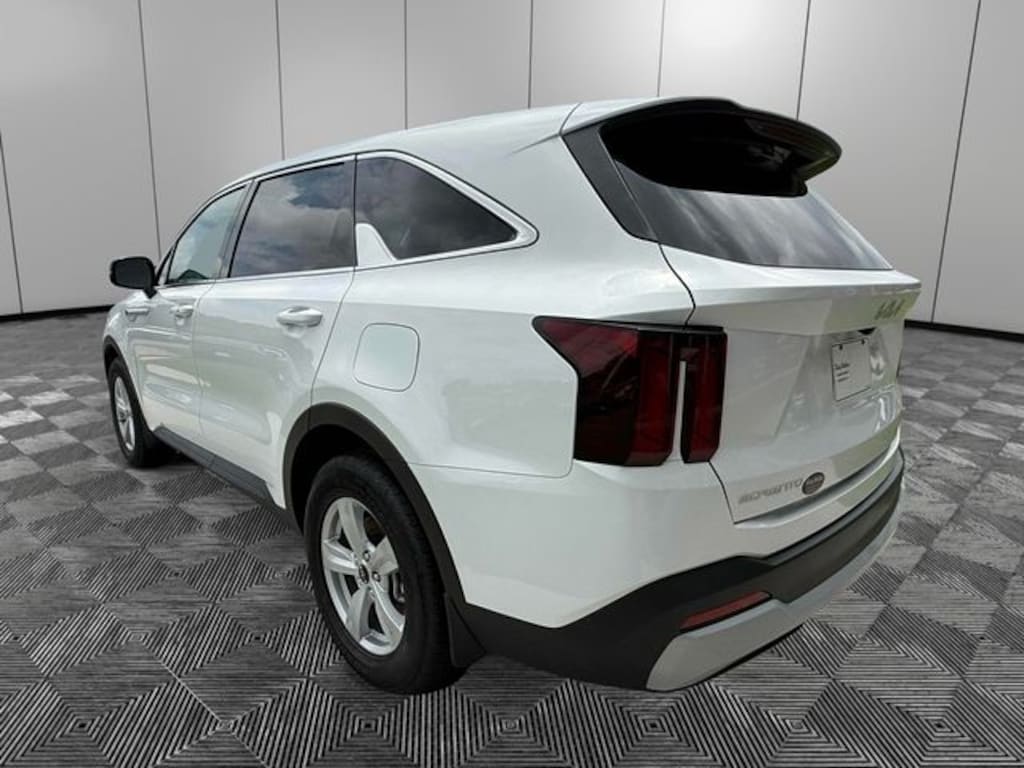 New 2026 Kia Sorento LX SUV