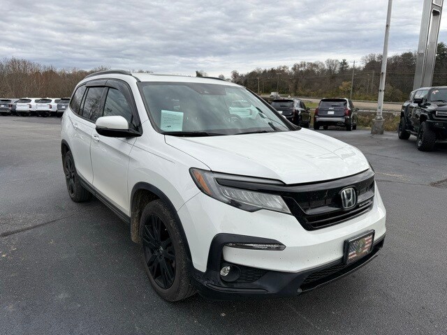 2021 Honda Pilot Black Edition photo 3