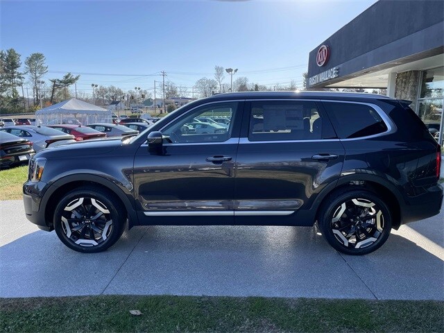 2025 Kia Telluride S photo 4