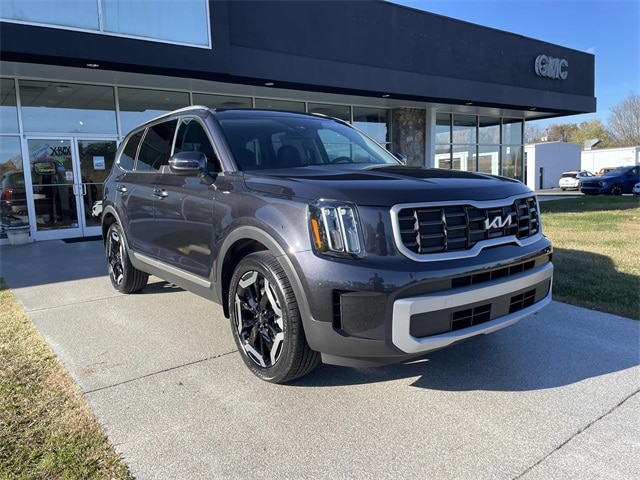 2025 Kia Telluride S's photo