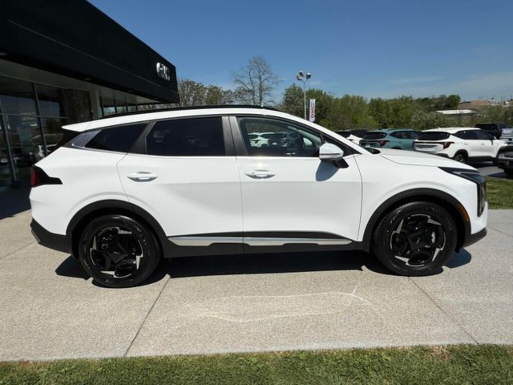 New 2026 Kia Sportage EX SUV