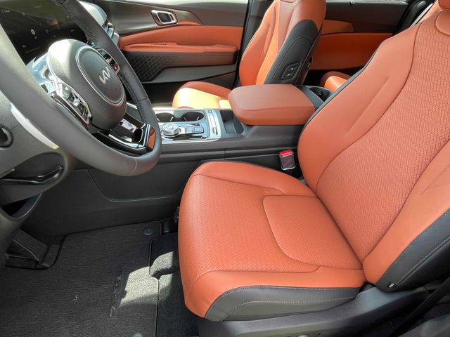 2025 Kia Carnival SX Prestige - Photo 13