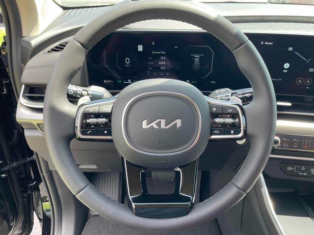 2025 Kia Carnival SX Prestige - Photo 11