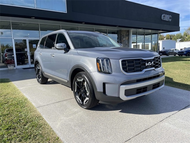 2025 Kia Telluride S's photo