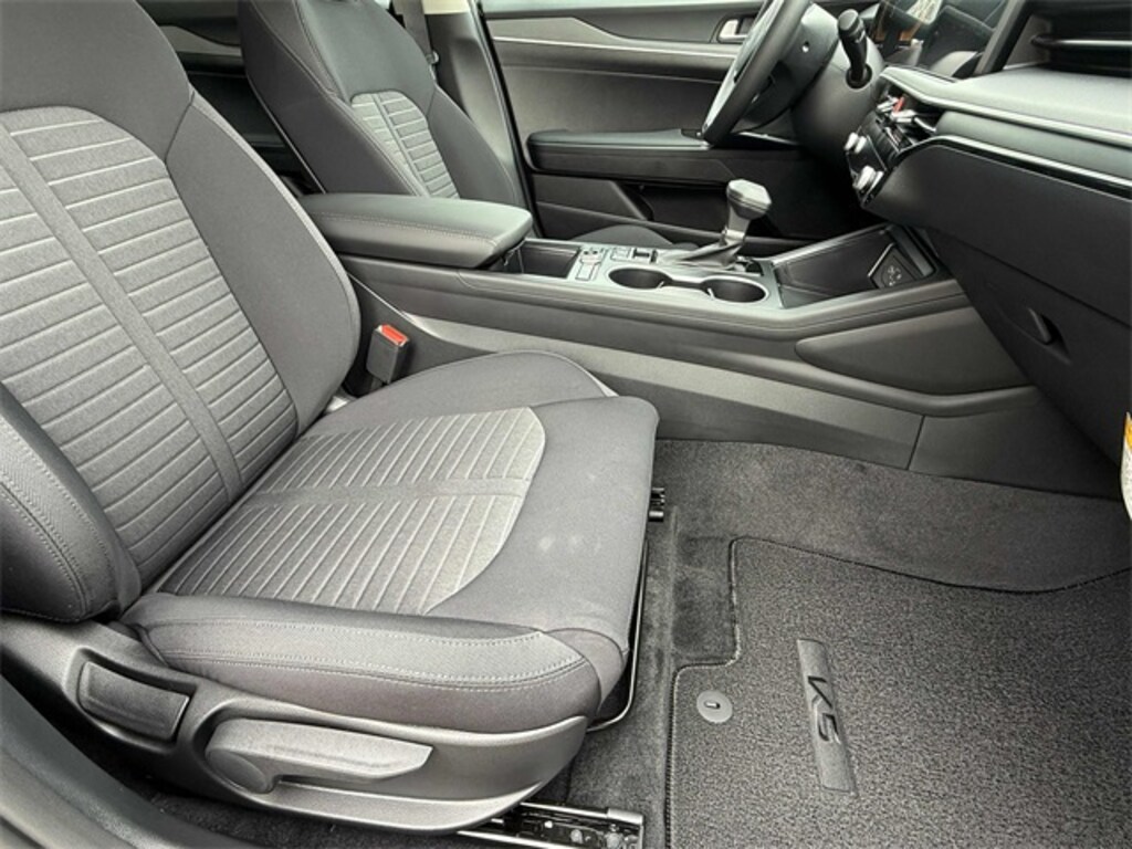 New 2026 Kia K5 LXS Sedan