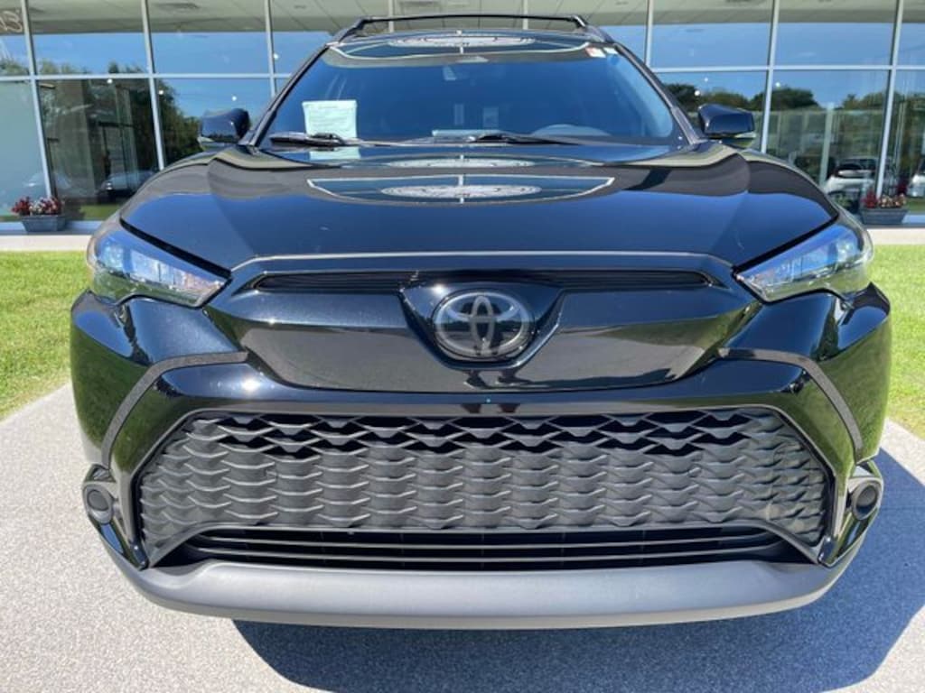 Used 2024 Toyota Corolla Cross Hybrid SE SUV