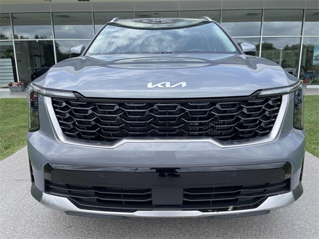 2025 Kia Sorento EX photo 3