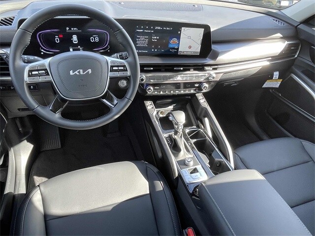 2025 Kia Telluride S photo 2