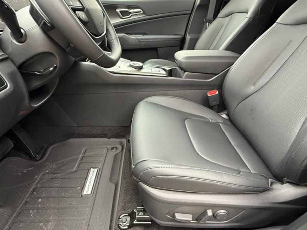 New 2026 Kia Sportage Hybrid SUV