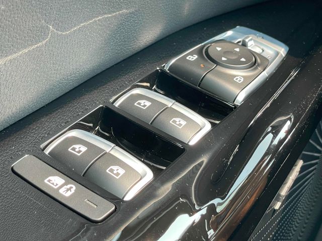2025 Kia K5 EX - Photo 14