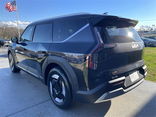 2026 Kia EV9 Wind photo 3