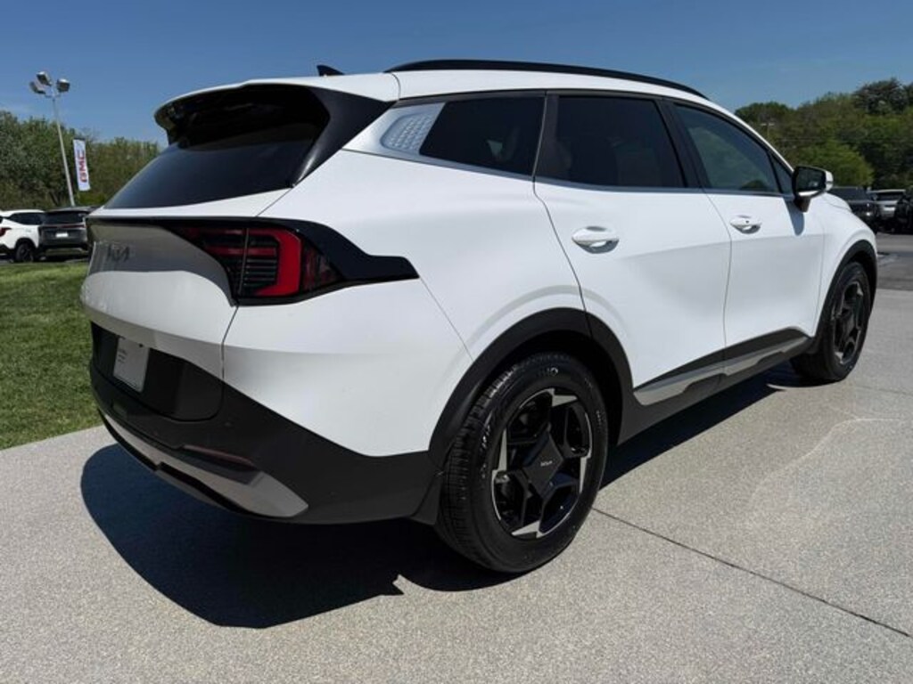 New 2026 Kia Sportage EX SUV