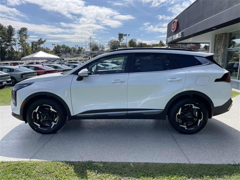 New 2026 Kia Sportage Hybrid EX SUV