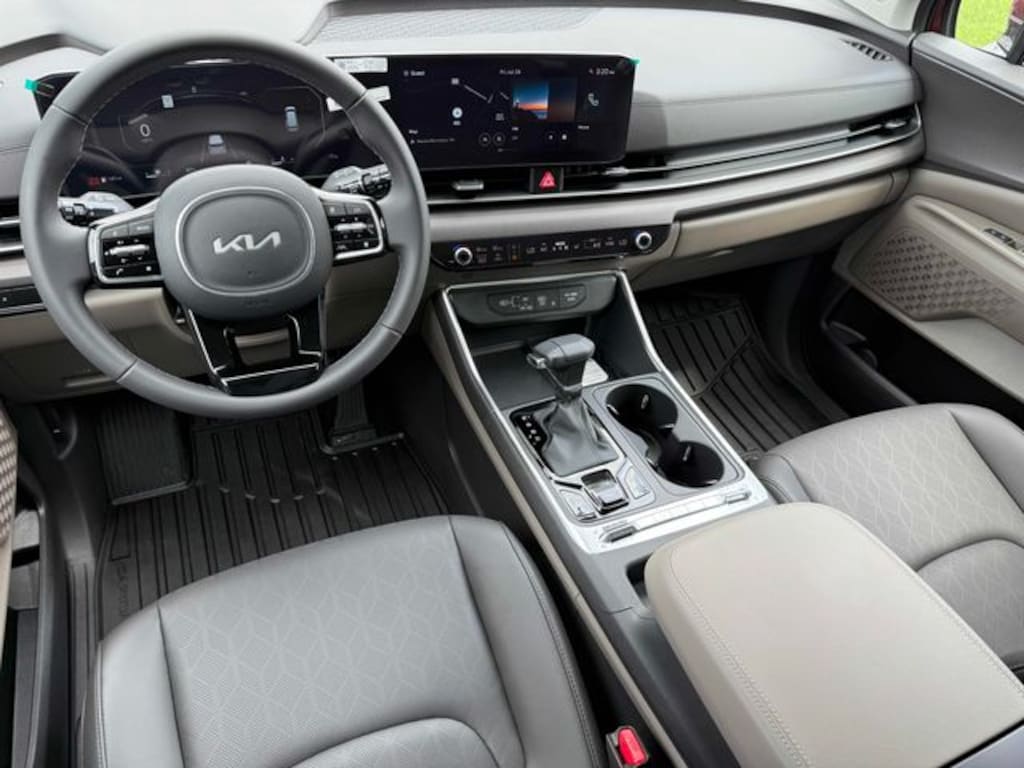 New 2026 Kia Carnival SX Van Passenger Van