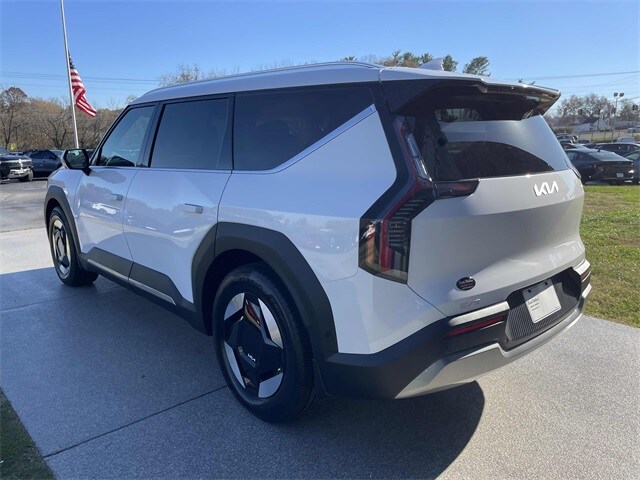 2026 Kia EV9 Wind photo 3