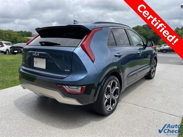 2023 Kia Niro SX Touring photo 4