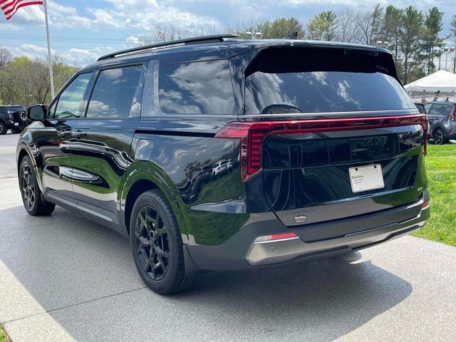 2025 Kia Carnival SX Prestige - Photo 14
