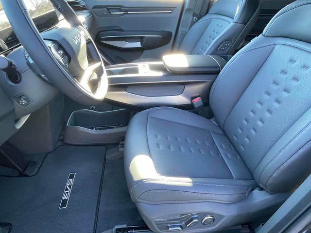 2026 Kia EV9 Wind - Photo 17