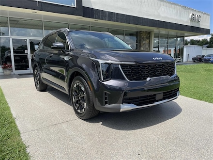 2025 Kia Sorento S SUV