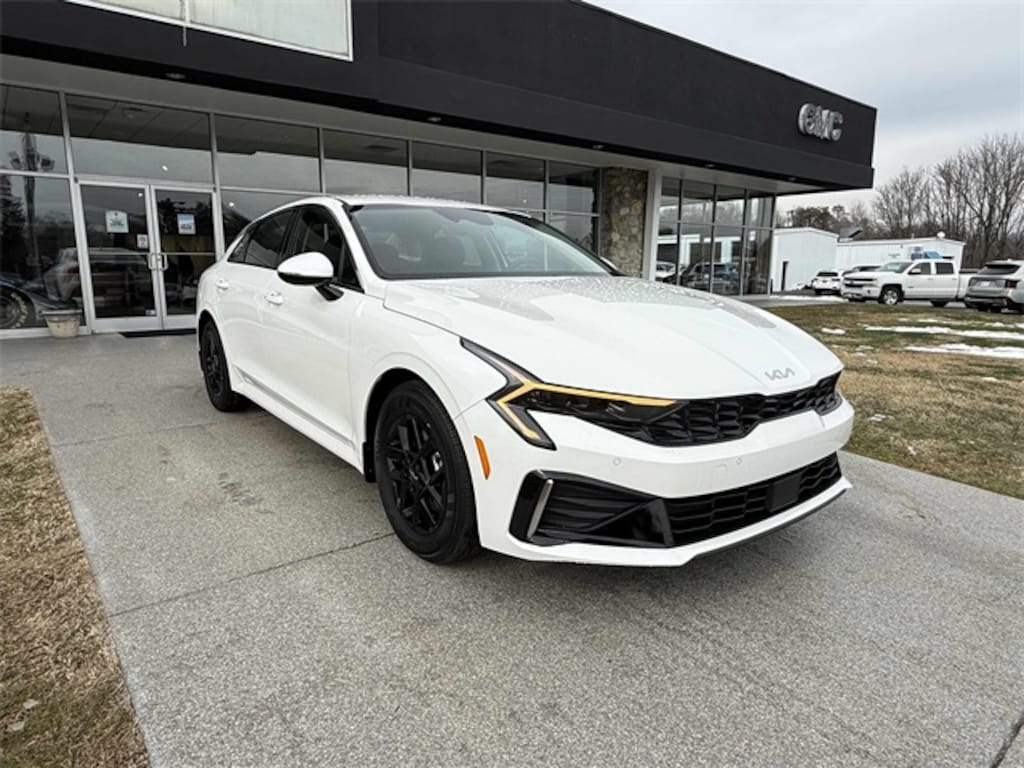 New 2026 Kia K5 LXS Sedan
