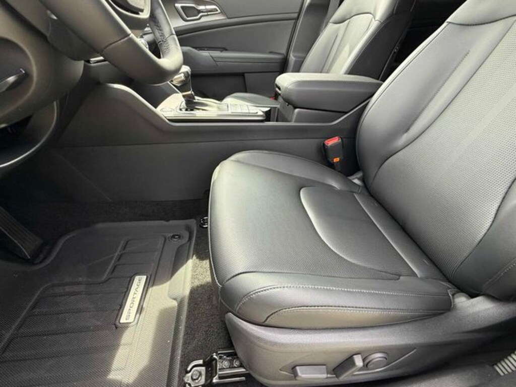 New 2026 Kia Sportage EX SUV