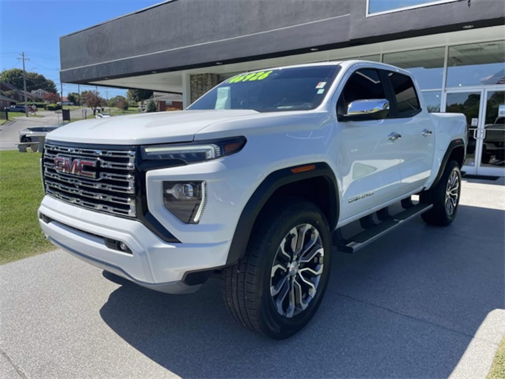 Used 2023 GMC Canyon Denali Truck Crew Cab